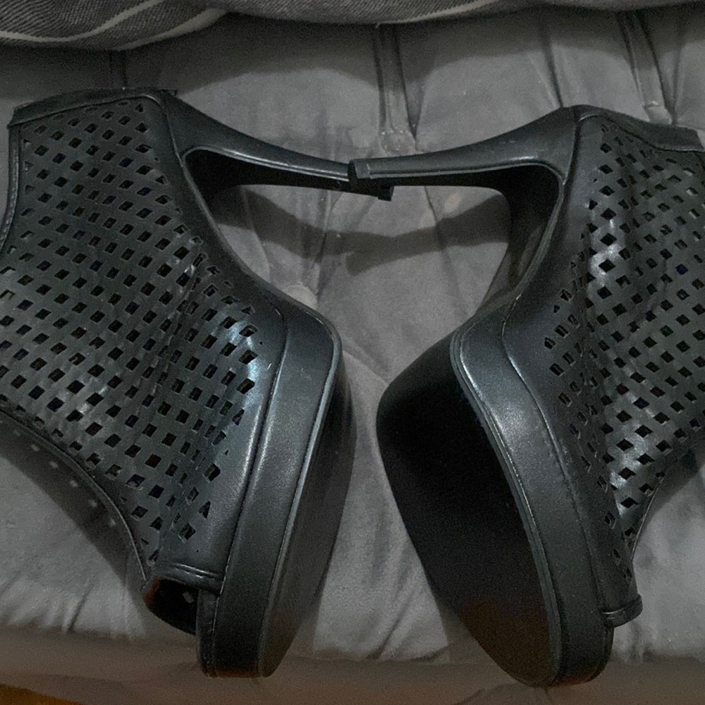 black heels size 12